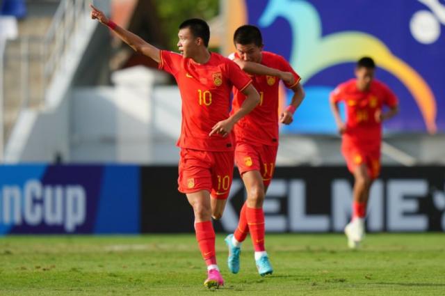 开云体育官方-中澳战因3人不同:王钰栋不让妖人 谢龚博连场送礼