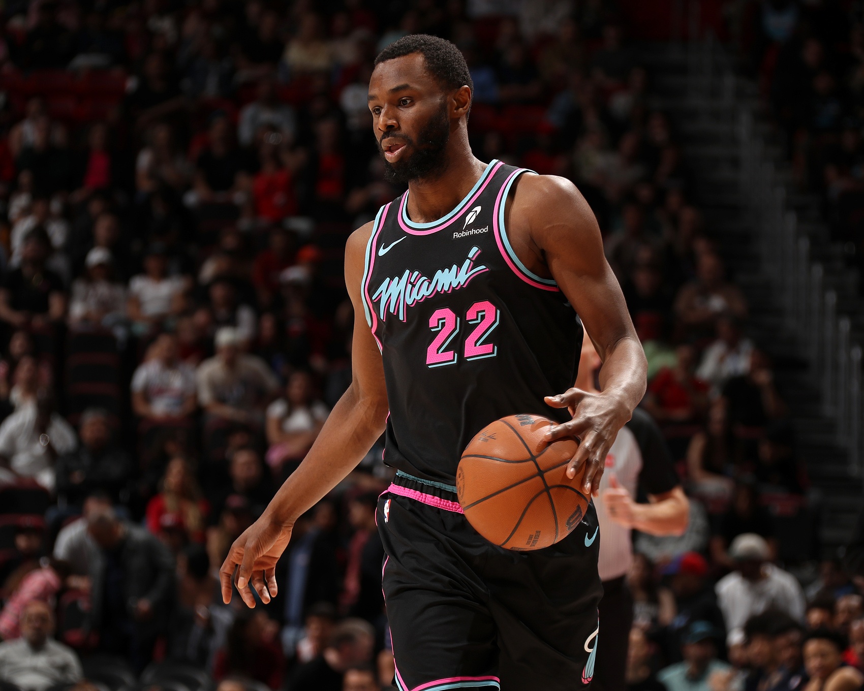 开云体育平台-复出状态可以！维金斯半场5中4&amp;三分2中1拿到9分3板2断1帽